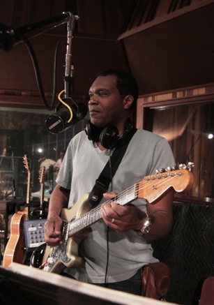 2014 ROBERT CRAY recording studio by Fallout Ent. 5